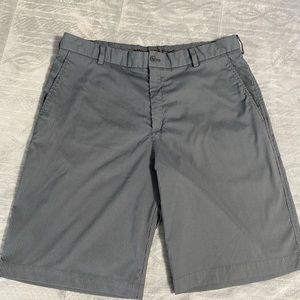 Brand new men’s Nike golf shorts size 36